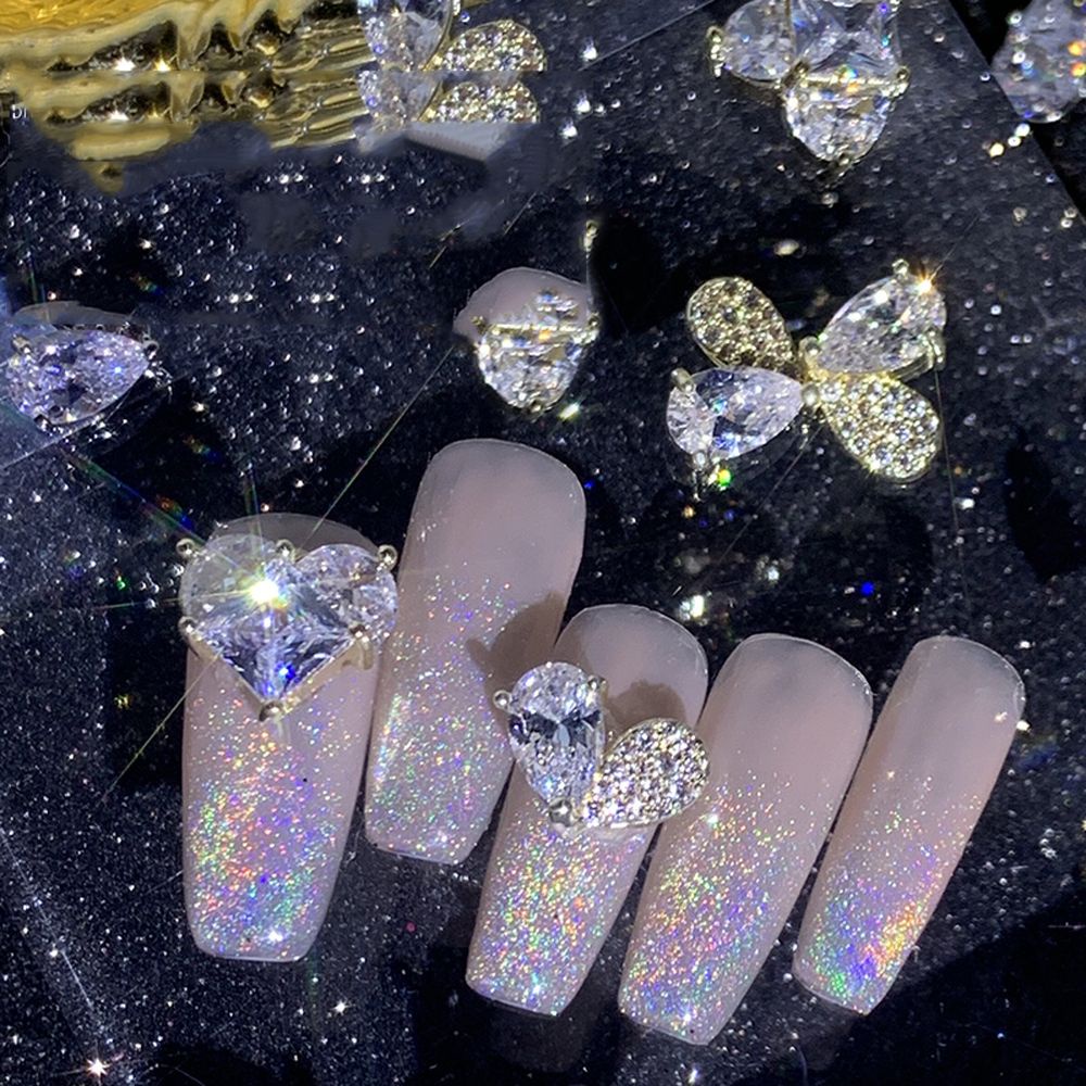 [Hàng mới về] Phụ kiện trang trí móng tay hình tráI tim 3d sang trọng