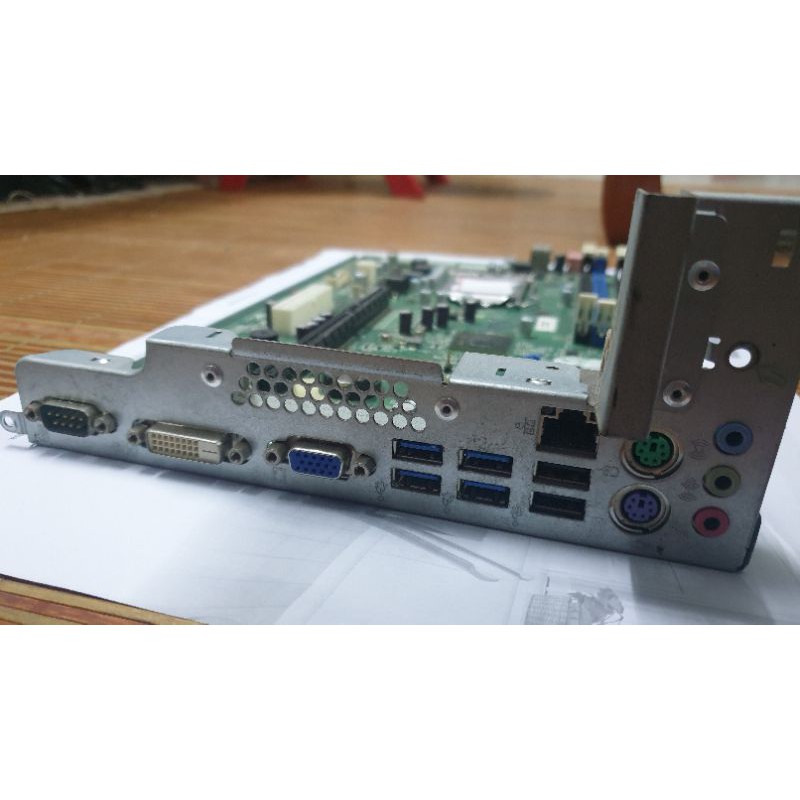 Main Fujitsu D582 H77 H61