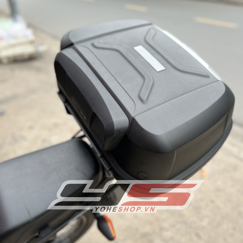 Tựa Lưng Givi BB43N V2