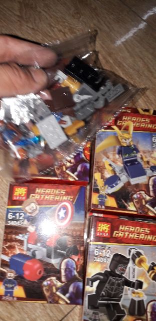 Lắp ráp 1 hộp lắp ráp LegoHeroes Gathering 34042