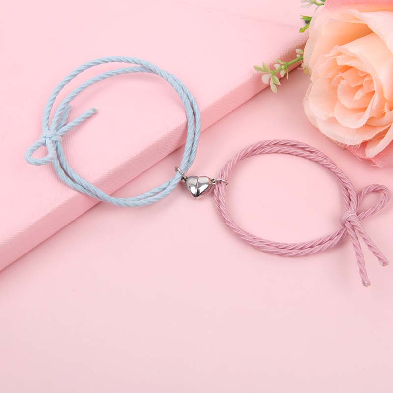 Set 2 vòng tay nam châm mặt hình trái tim cho cặp đôi