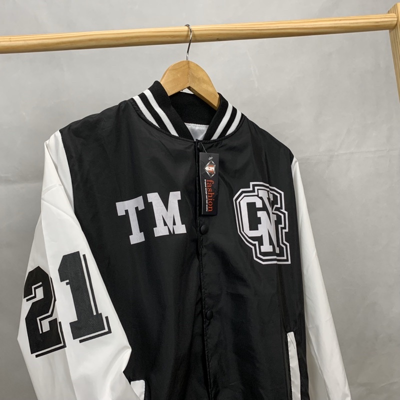 ÁO KHOÁC DÙ 2 LỚP BOMBER HÌNH CHỤP TẠI SHOP IN CHỮ TM