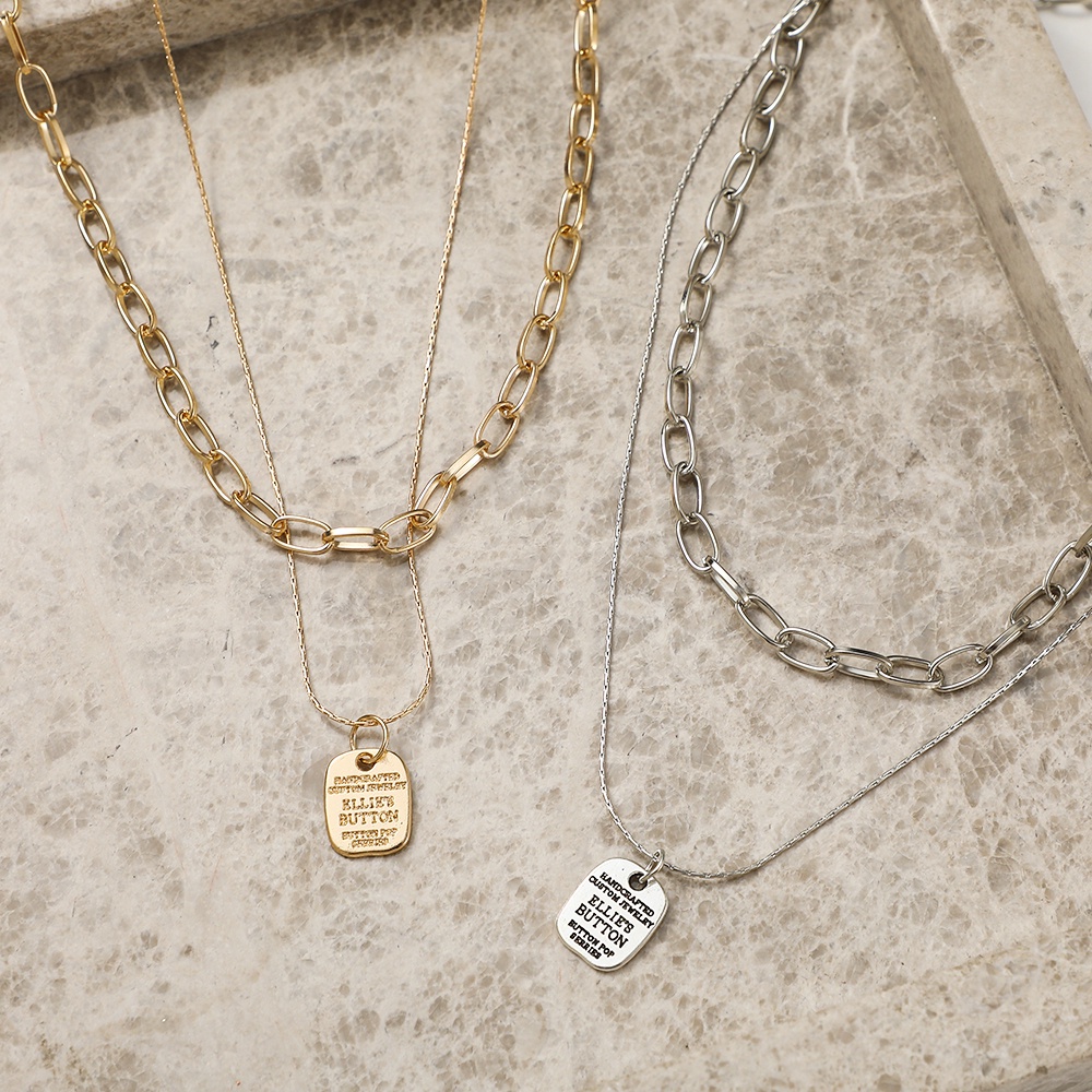 Vòng cổ choker mặt kim loại khắc chữ phong cách cổ điển cho nữ