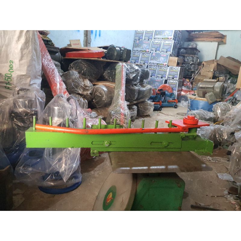 Bàn Bẻ Đai Sắt Xây Dựng 6/8/10
