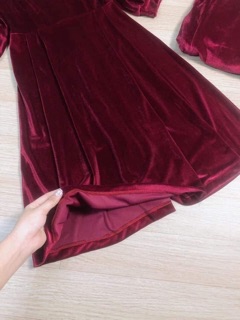 Váy nhung tay bồng