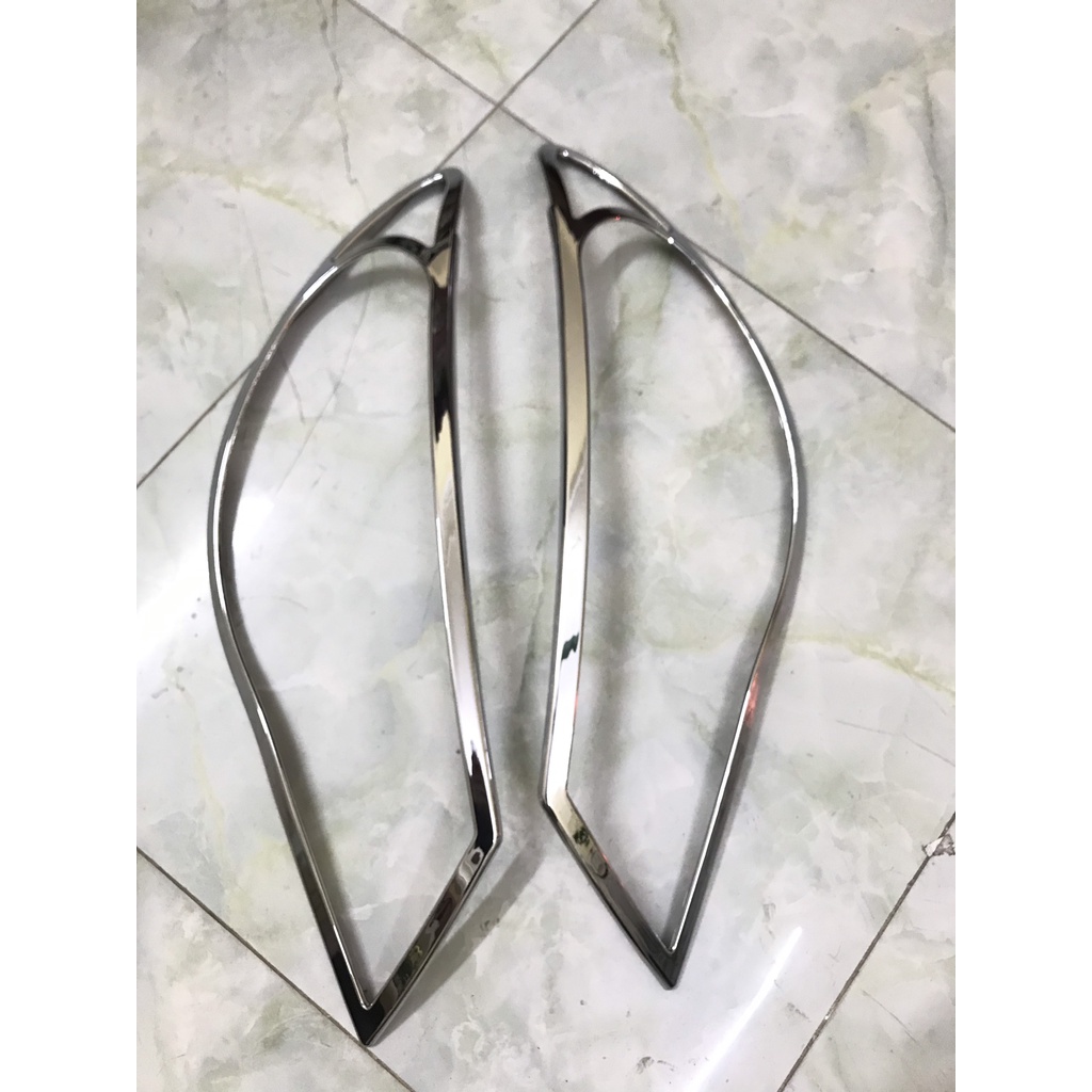 Bộ ốp viền đèn pha mạ crom xe Hyundai Avante các đời từ 2013 đến 2020