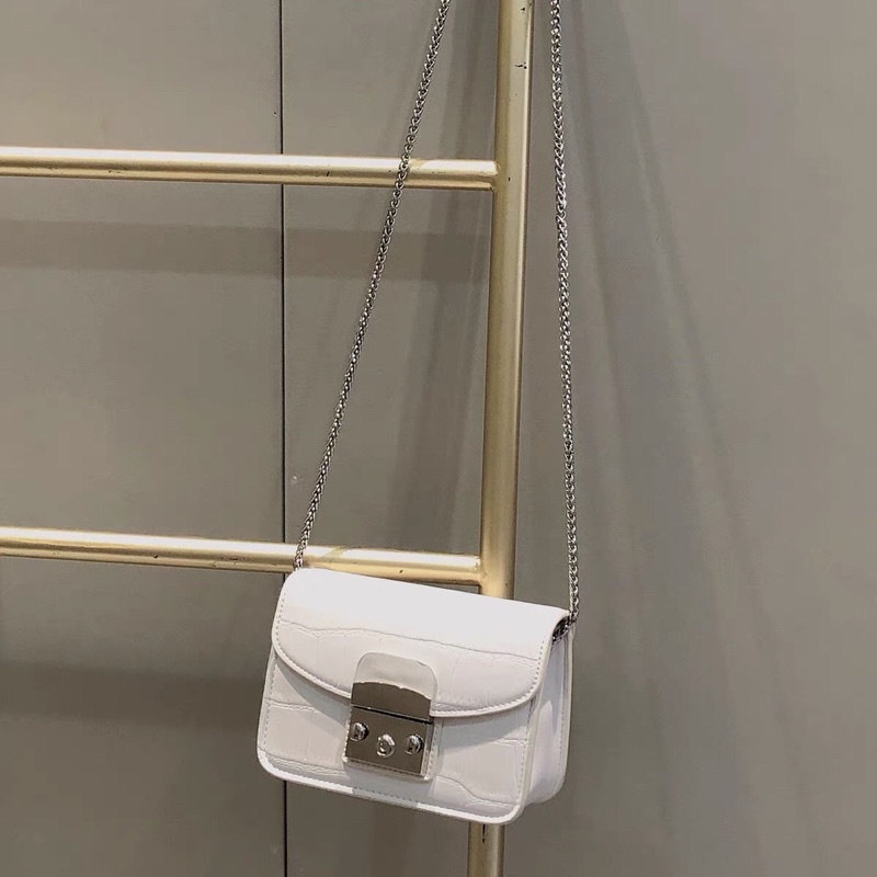 Túi xách - bản dupe của Furla