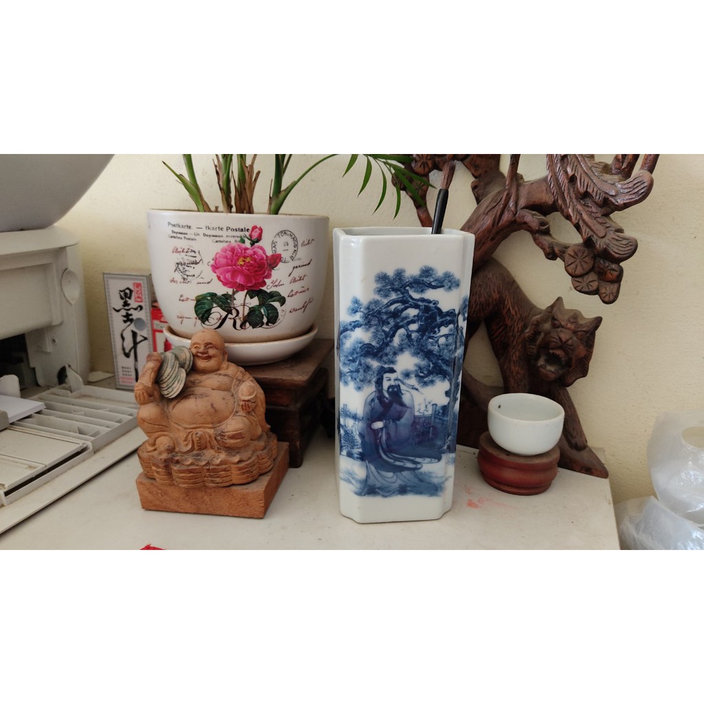 Ống Đựng Bút Bằng Sứ Họa Tiết Xưa