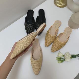 Guốc cói mũi nhọn