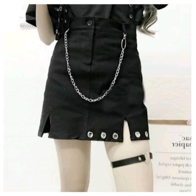 Chân váy ngắn đen có dây xích và khóa zip unisex - chân váy khuyên