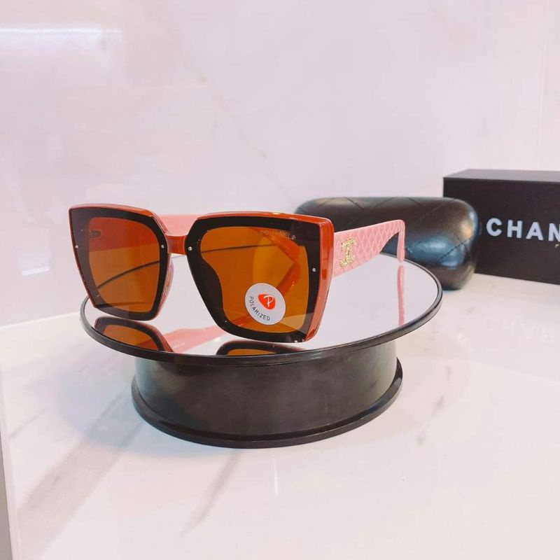 KÍNH MÁT Chanel tròng phin viền hồng Polarized siêu iu.