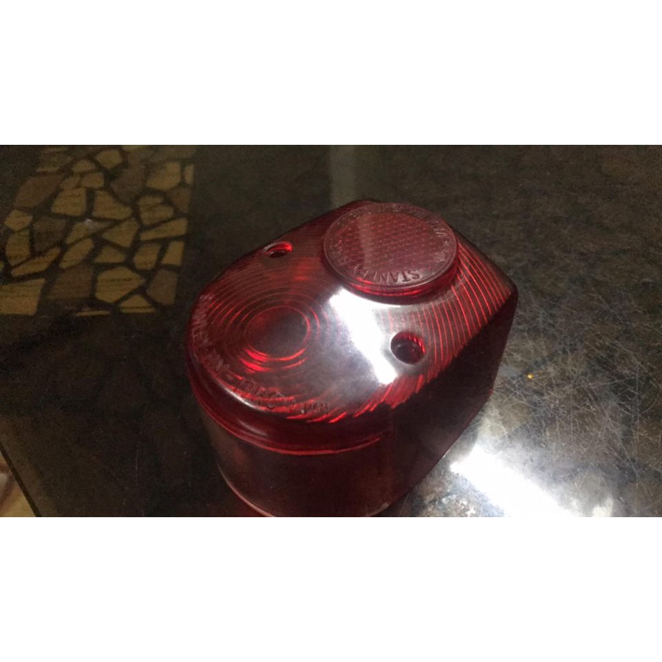 Nắp đèn hậu honda cub 81