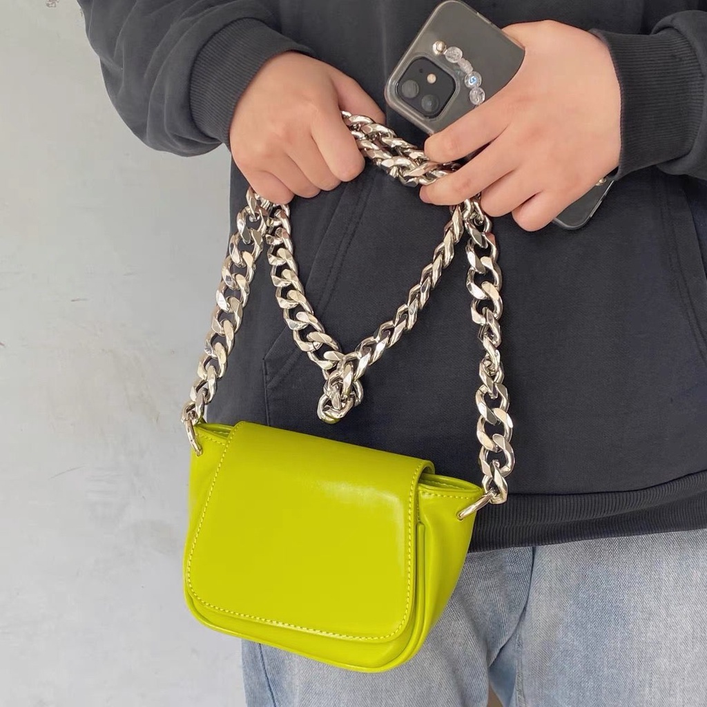 Túi Đeo Chéo Phối Xích Kim Loại Phong Cách Retro Cá Tính
