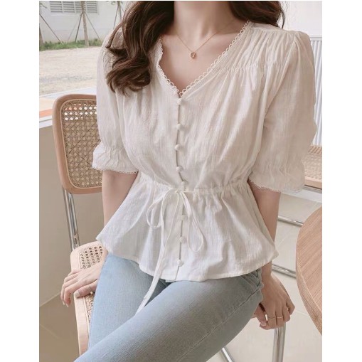 Áo nữ tay loe cổ điển