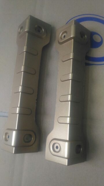 Cặp góc ốp cạnh dài 20cm