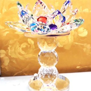 Chân nến hoa sen pha lê