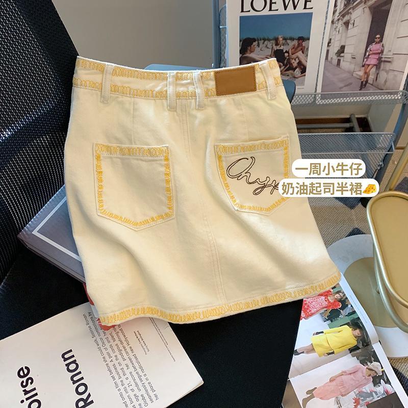 Chân Váy Chữ A Thêu Chữ Thời Trang