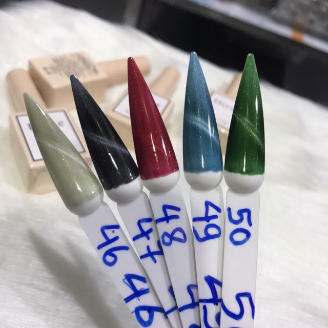 Sơn Dires sơn mắt mèo