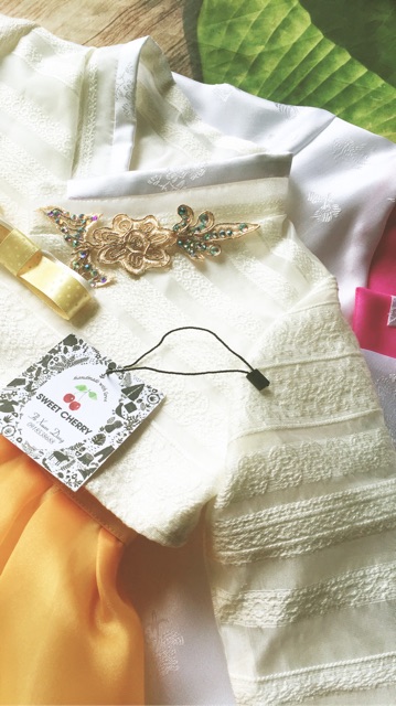 Hanbok cho bé ảnh thật sushi shop  kèm bờm dây treo