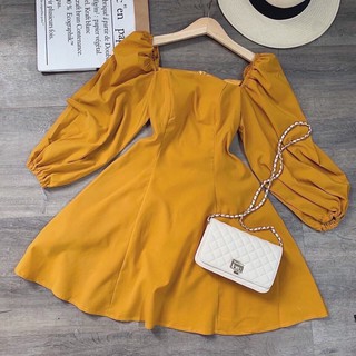 ĐẦM XOÈ CỔ VUÔNG TAY PHỒNG