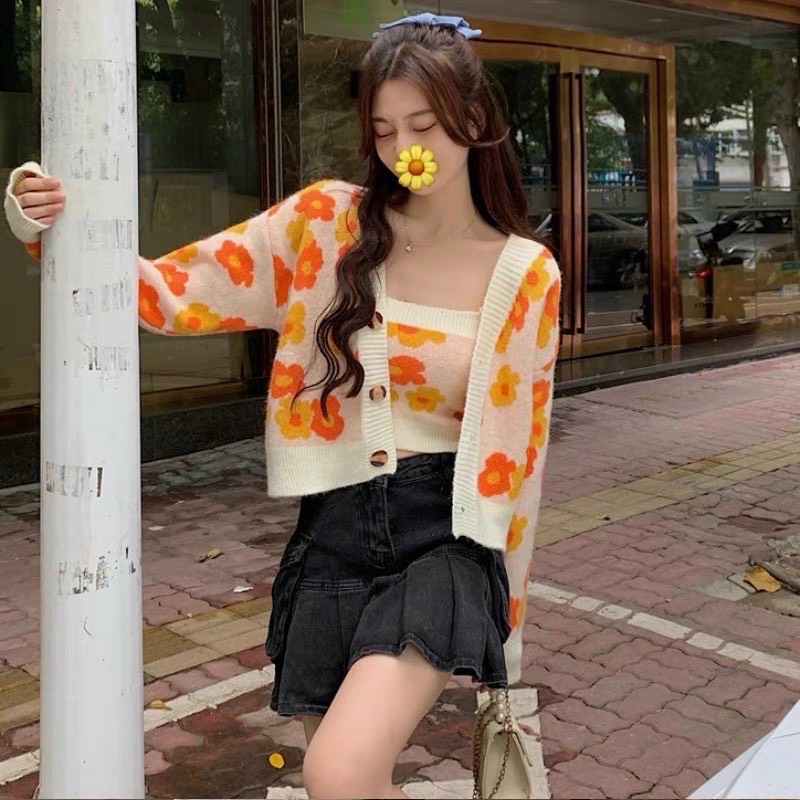 Set áo cardigan kèm áo 2 dây len hoa rực rỡ hàng QC