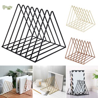 Kệ sách bằng sắt để bàn tiện lợi