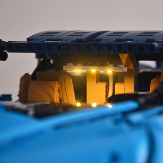 Mô Hình Lắp Ráp Lego Bugatti Chiron