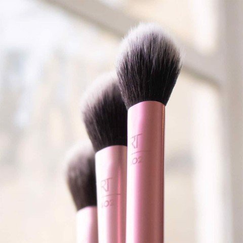 Cọ Má Hồng Và Tạo Khối Real Techniques Cheek