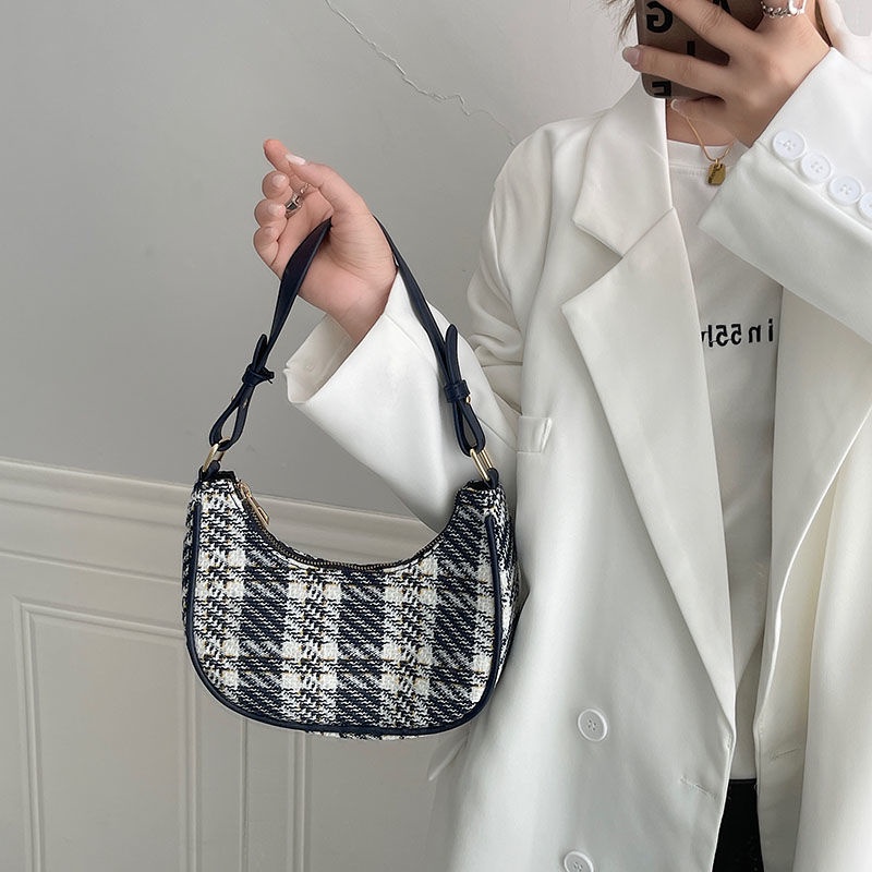 Túi xách IELGY hình bán nguyện in họa tiết ca rô phong cách sành điệu thoải mái phối đồ