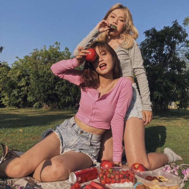 CROPTOP NÚT BẤM TAY DÀI | BigBuy360 - bigbuy360.vn