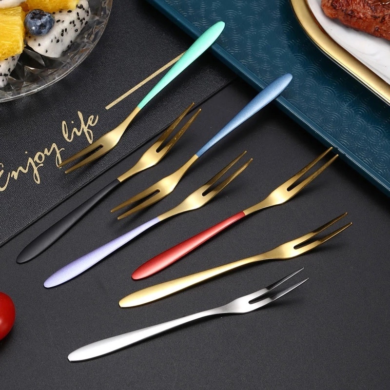 Nĩa Ăn Trái Cây Bằng Thép Không Gỉ Sang Trọng