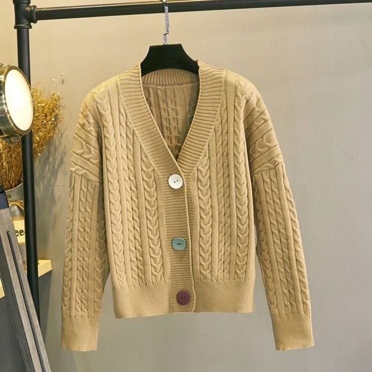 Áo Khoác Len Dệt Kim Xoắn Thừng Cổ Tim Nút 3 Màu Tay Dài | Smide Clothing