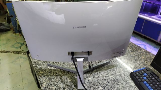 Màn hình Xác 27in cong Samsung chính hãng bị bể màn hình