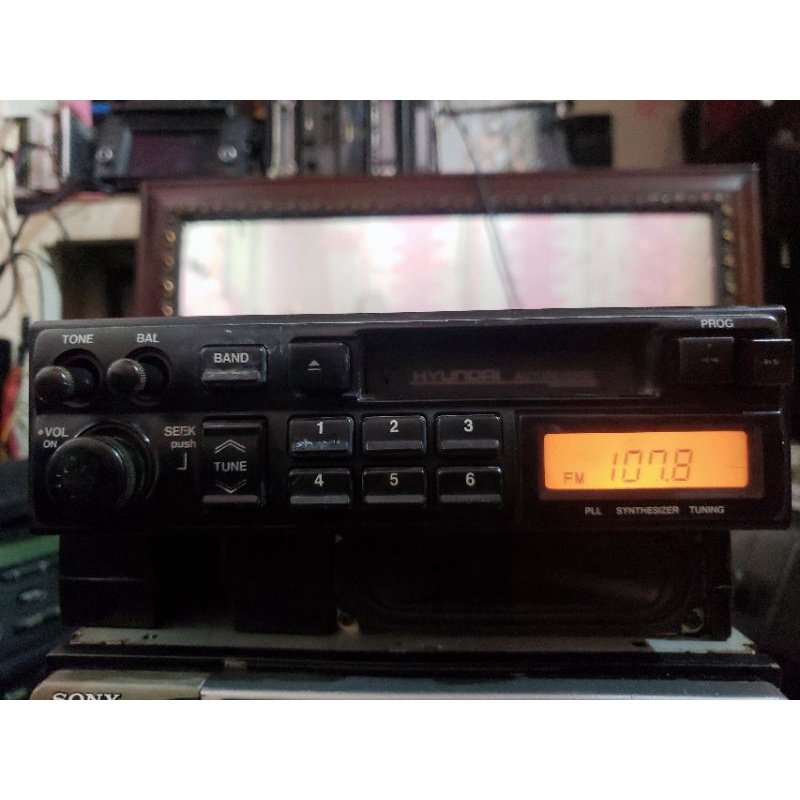 Đầu Tape xe Huyndai 12v - 24v .