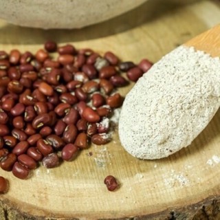 bột đậu đỏ đắp mặt trắng da mờ nám