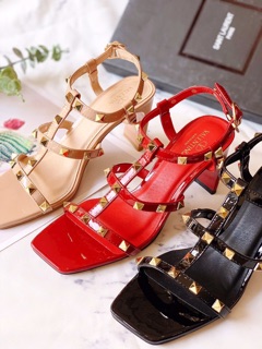 Giày sandal đinh tán gót nhập 7p