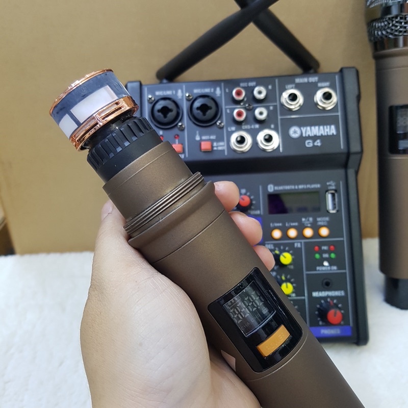 Mixer Yamaha G4 USB kèm 2 tay micro
