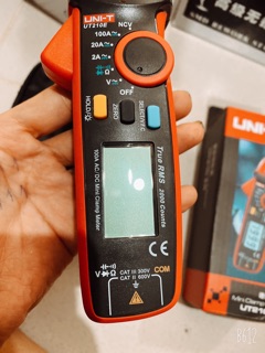 Đồng hồ UT210E