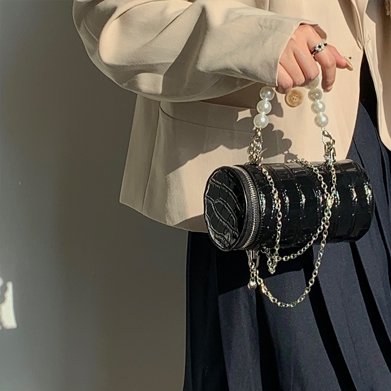 Túi đeo vai IELGY họa tiết da cá sấu đính ngọc trai giả phối dây xích thời trang retro dành cho nữ