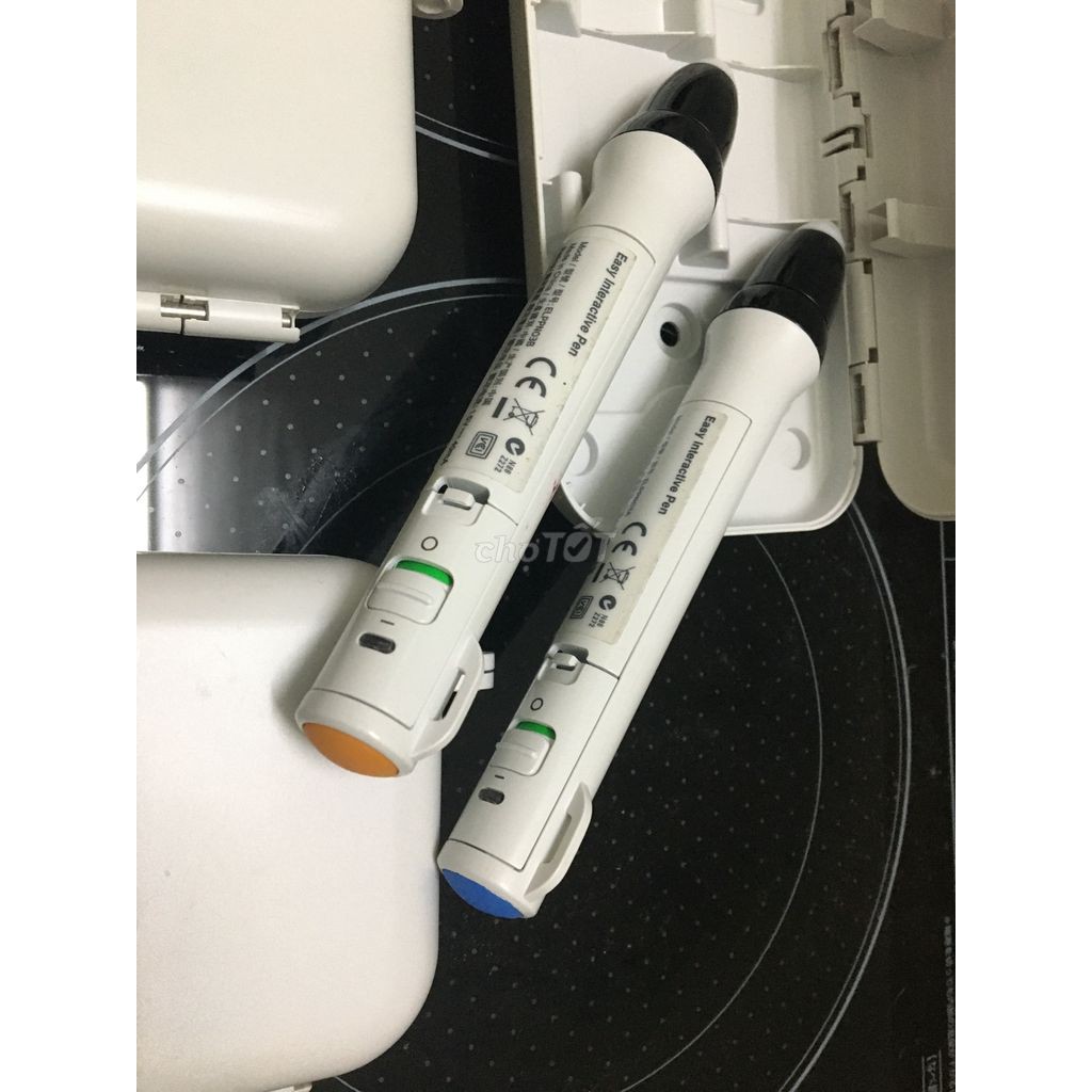 Bút điện tử Easy interactive Pen cho máy chiếu gần