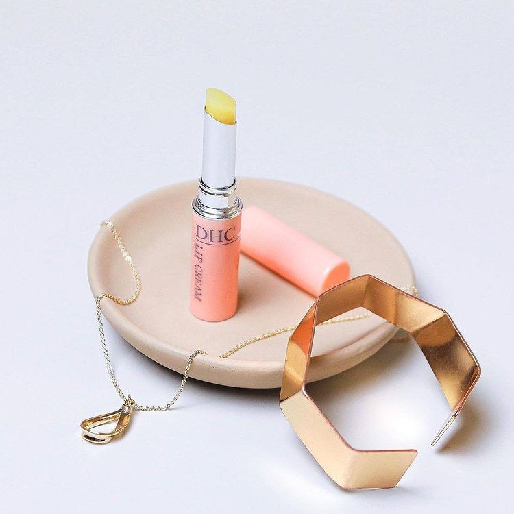 Son Dưỡng Môi DHC Không Màu Làm Mờ Và Giảm Thâm Nhật Bản DHC Lip Cream 1,5g - Khongcoson