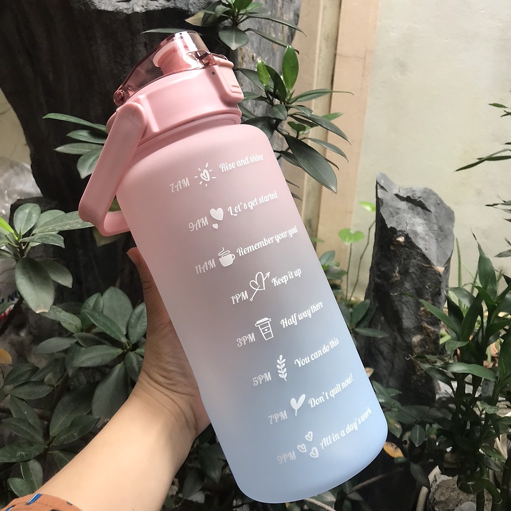 Bình nước 2 lít dễ thương có vạch báo giờ uống nước - Bình đựng nước Sports Cup 2 Lít nhắc giờ