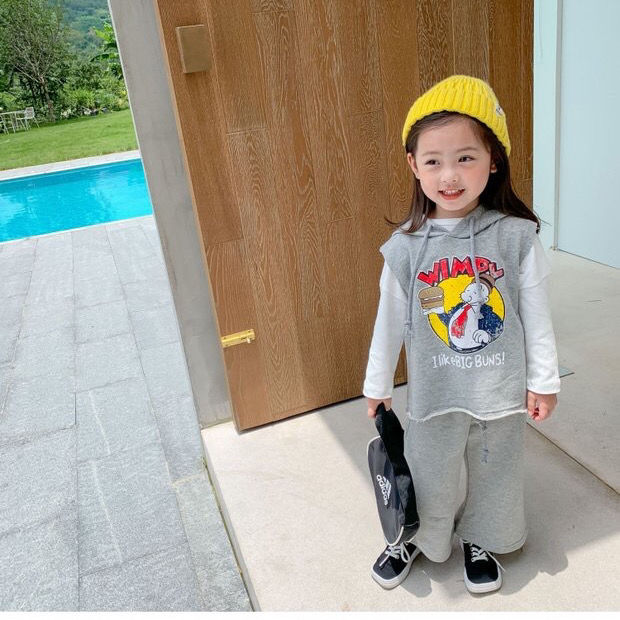 Bộ quần áo kiểu hoạt hình ngộ nghĩnh đáng yêu phong cách Hàn Quốc hợp thời trang cho bé gáI
