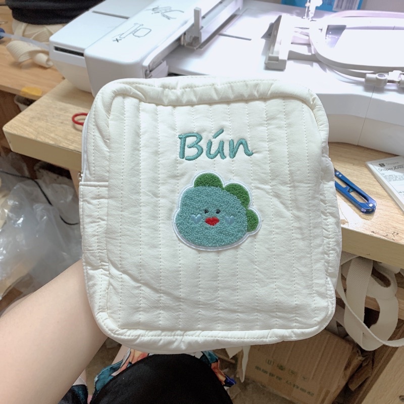 Balo đi học thêu tên chống thất lạc cho bé