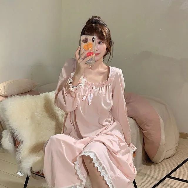 Đầm Ngủ Dài Tay Phối Ren Xinh Xắn Dành Cho Nữ | BigBuy360 - bigbuy360.vn