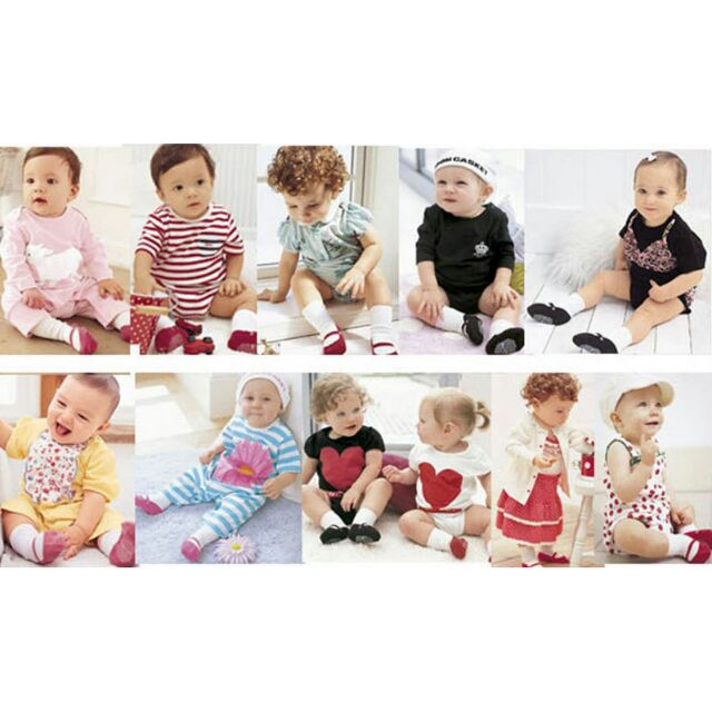 Set 2 đôi vớ hình đôi giày chống trơn cho bé