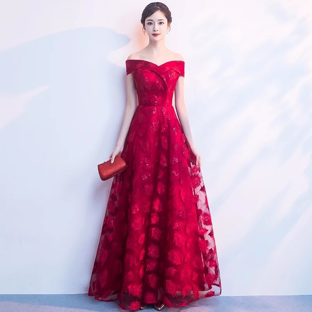Các mẫu váy dạ hội đỏ