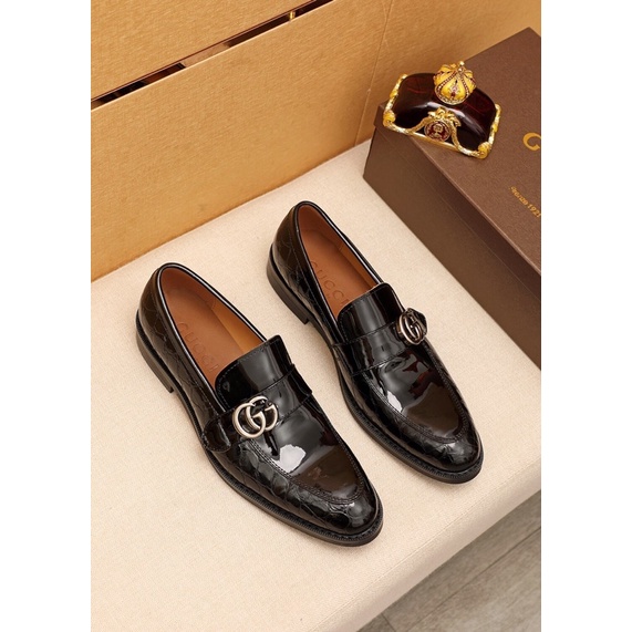giày lười tăng chiều cao thời trang nam hoạ tiết chữ G đôi kim loại lồng nhau gucci Gc gg