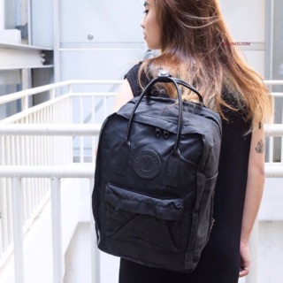 XUẤT DƯ- Balo Fjallraven Kanken No2 phiên bản Laptop 15 inches Black Edition