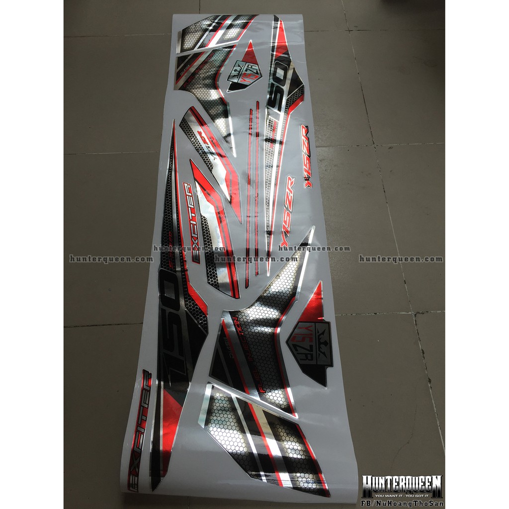 Tem xe exciter 150 chất liệu crom, dán xe đen